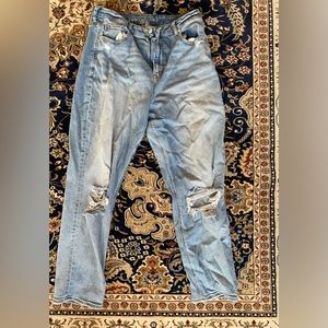 Vintage aesthetic y2k light blue American eagle stretchy curvy mom jeans